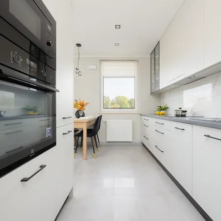 Parking & Biurko 2 Sypialnie By Renters Apartament Warszawa