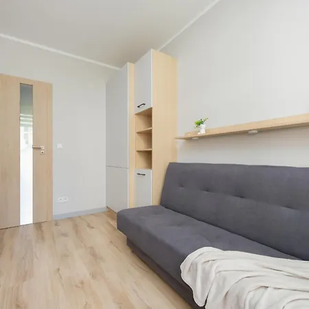 Apartment Parking & Biurko 2 Sypialnie By Renters Warsaw