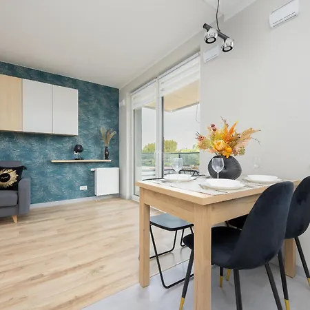 Apartment Parking & Biurko 2 Sypialnie By Renters Warsaw